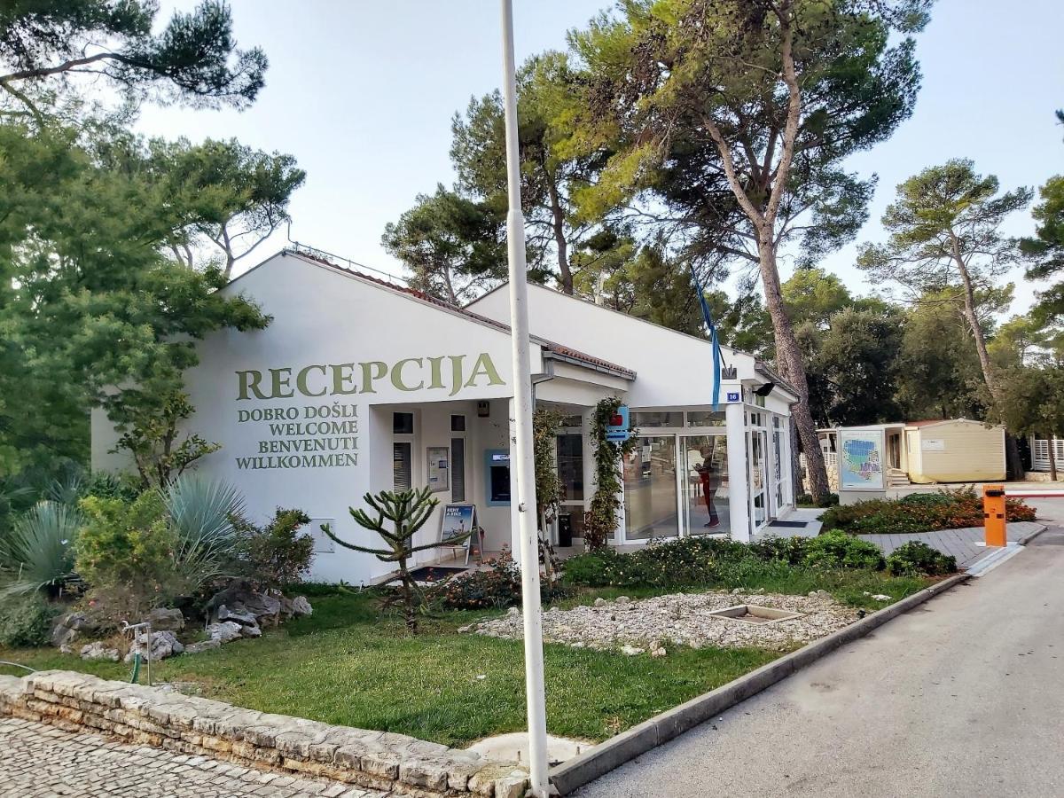 Mobile Home Sole Biograd Na Moru Exteriér fotografie