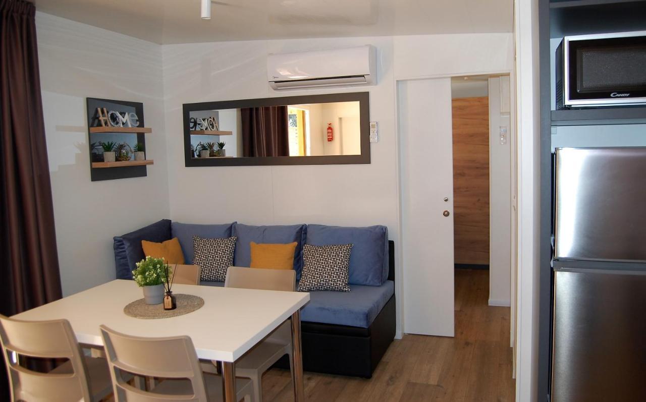 Mobile Home Sole Biograd Na Moru Exteriér fotografie