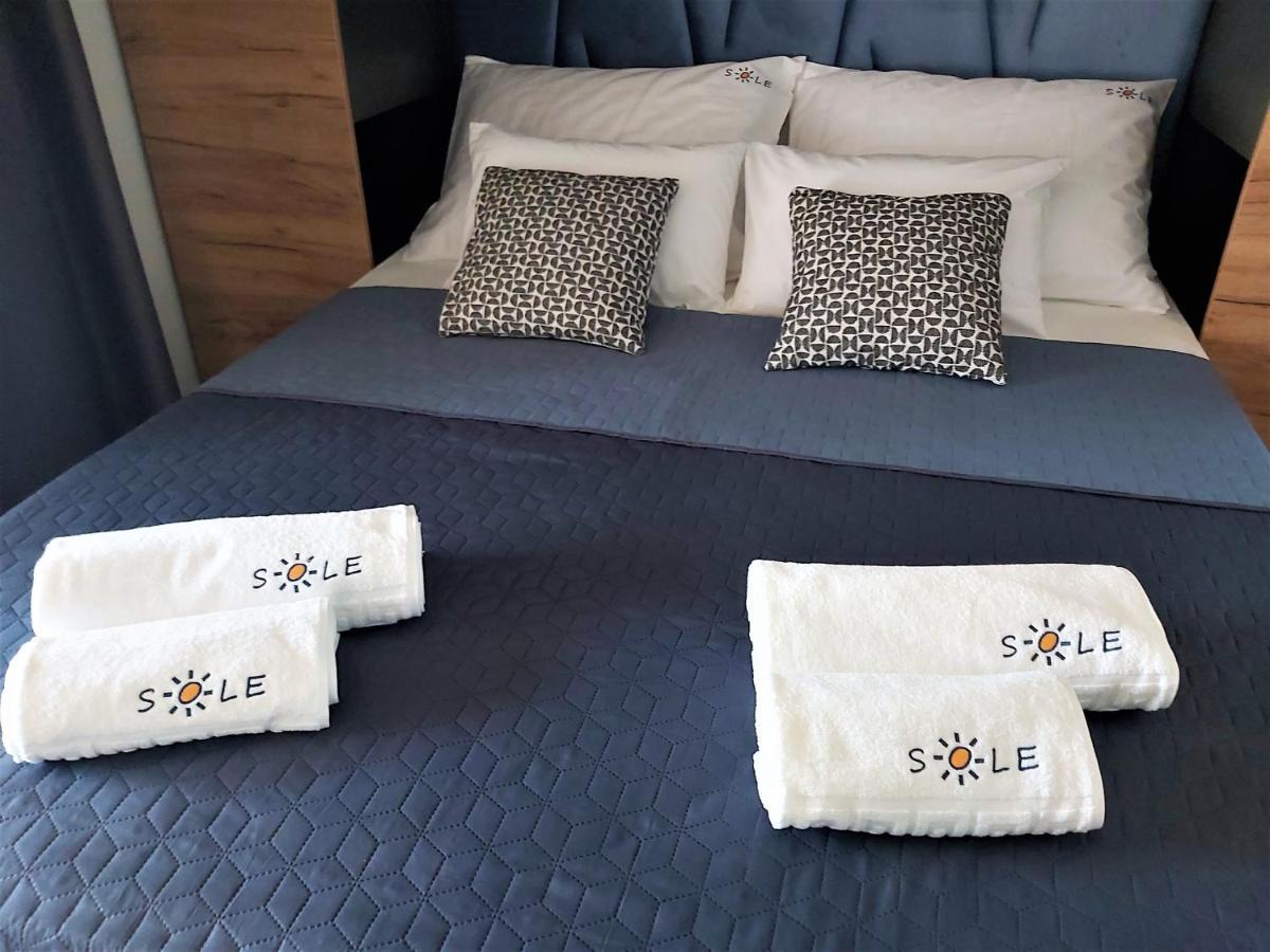 Mobile Home Sole Biograd Na Moru Exteriér fotografie