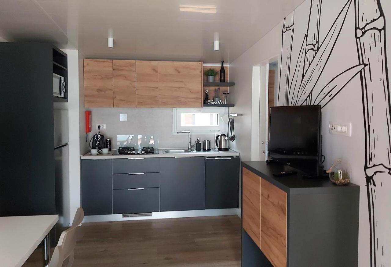 Mobile Home Sole Biograd Na Moru Exteriér fotografie