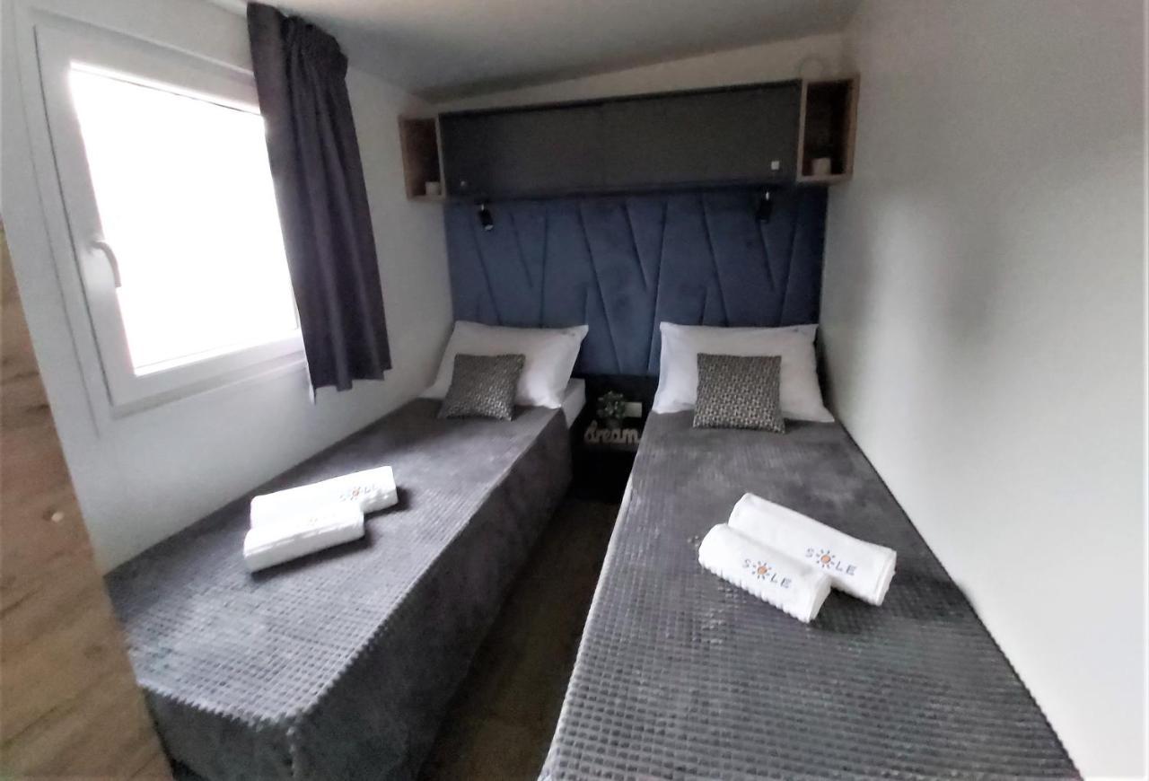Mobile Home Sole Biograd Na Moru Exteriér fotografie