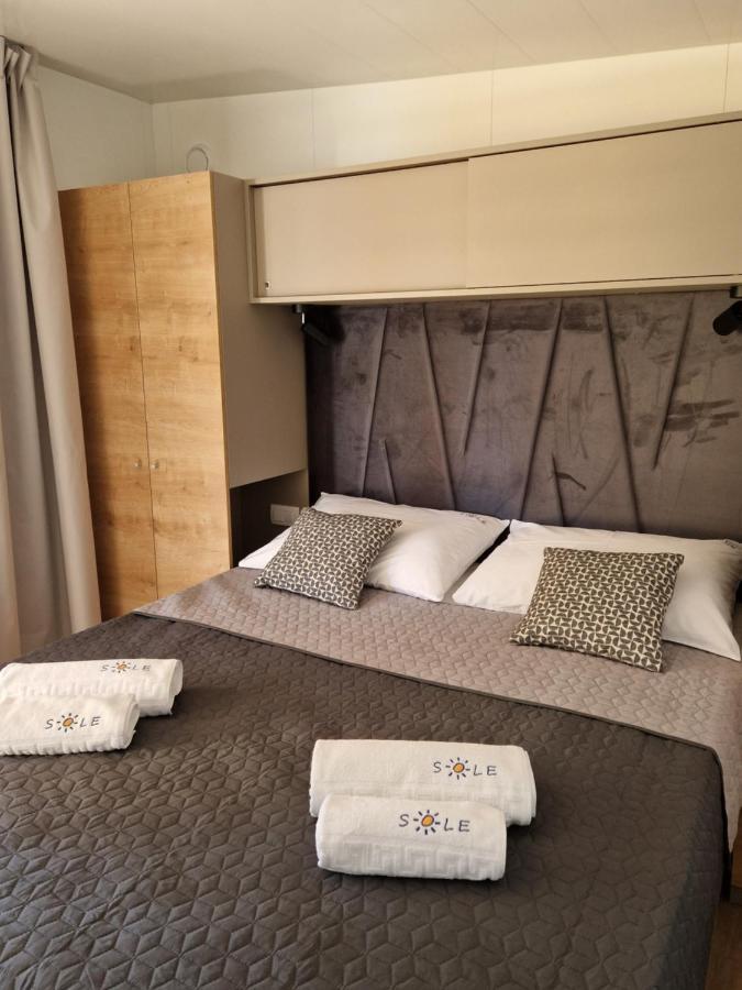 Mobile Home Sole Biograd Na Moru Exteriér fotografie